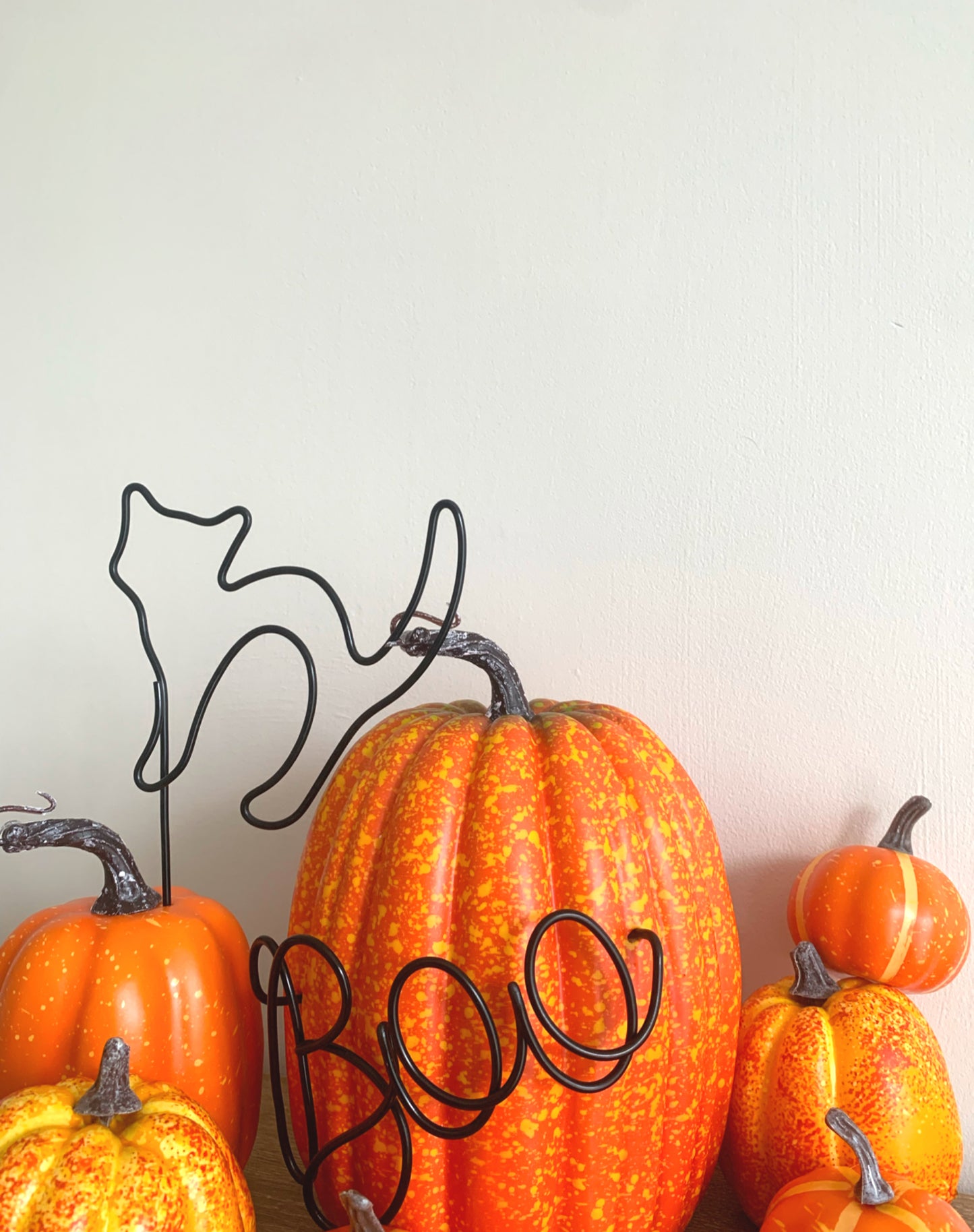 ‘Boo’ Pumpkin Wire Words
